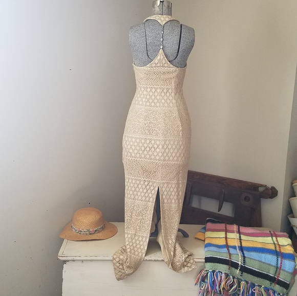 Elegant tan and gold evening dress. - Picture 5 of 5